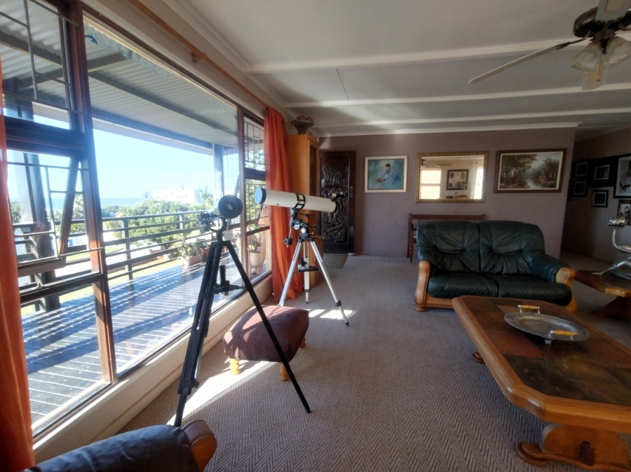 4 Bedroom Property for Sale in Noorsekloof Eastern Cape